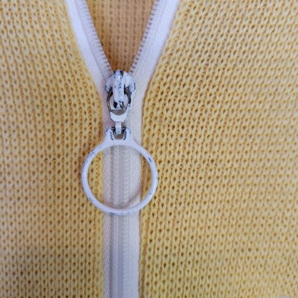 Vintage Tundra Pure Wool Yellow Zip-Up Sweater Made in Canada medium - Picture 7 of 12